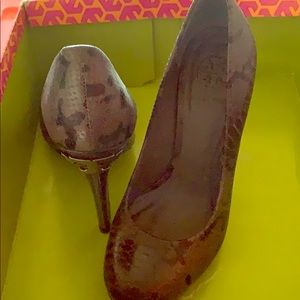 Tory Burch Grey Crock high heels
